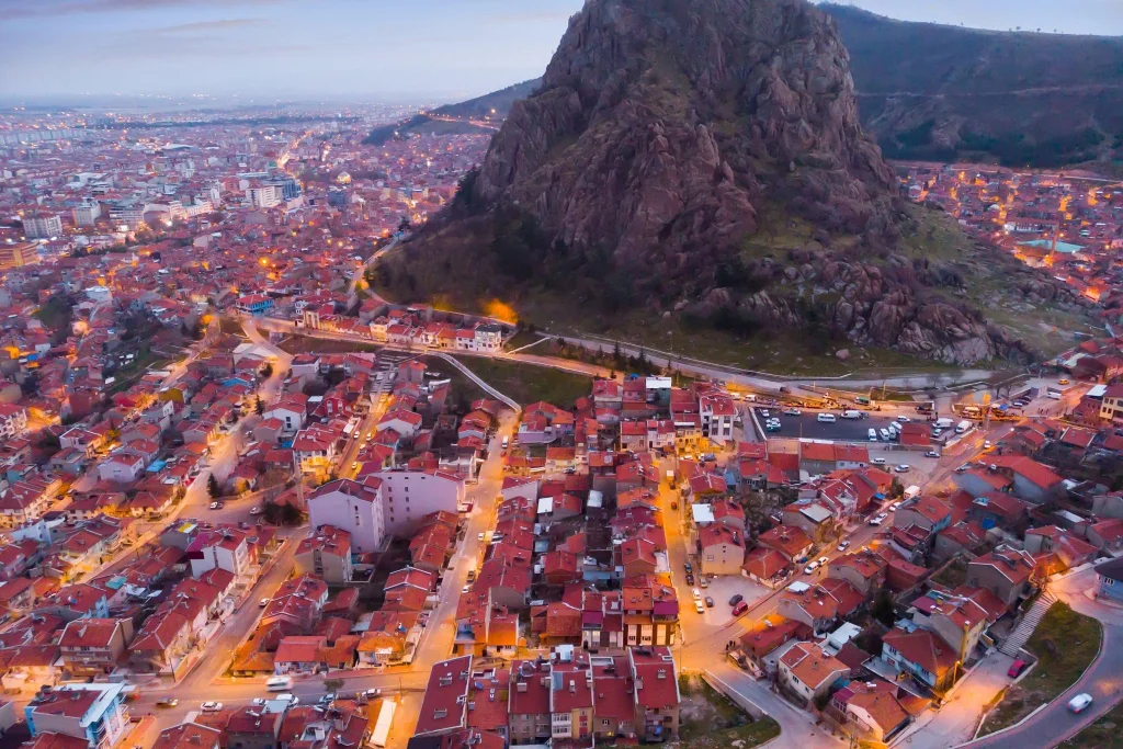 Afyon'da Gezilecek Tarihi Yerler Nelerdir?