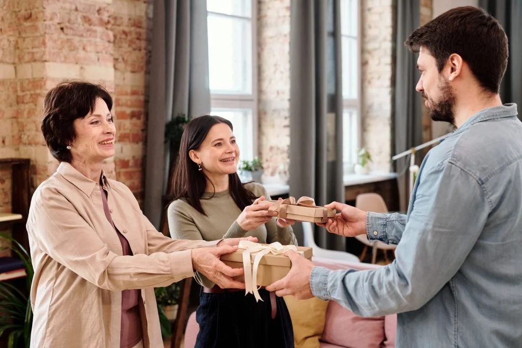 Sevdiklerinize Hediye Alın