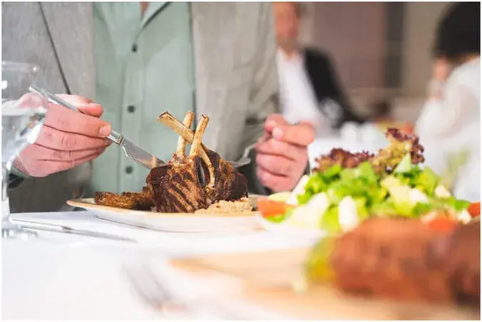 Ресторан Erguvan image